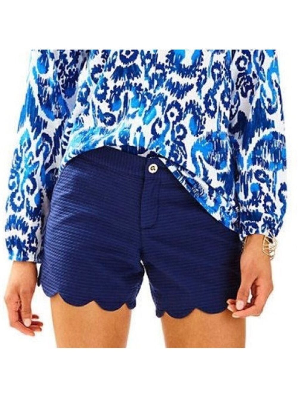 LILLY PULITZER BUTTERCUP SHORT IN TRUE NAVY Size 2